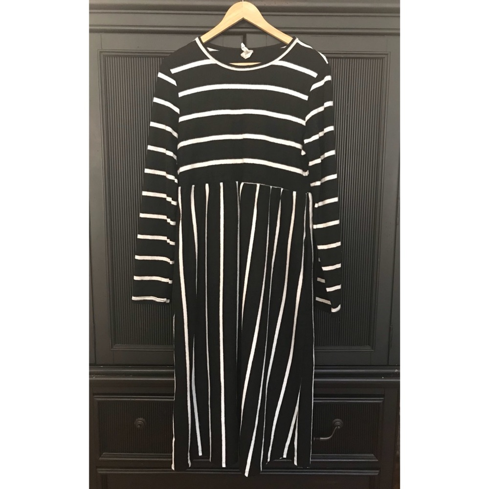 Bellamie Long Sleeve Midi Sweater Dress